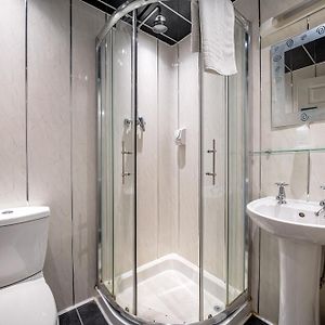 Standard Zimmer mit Kingsize-Bett